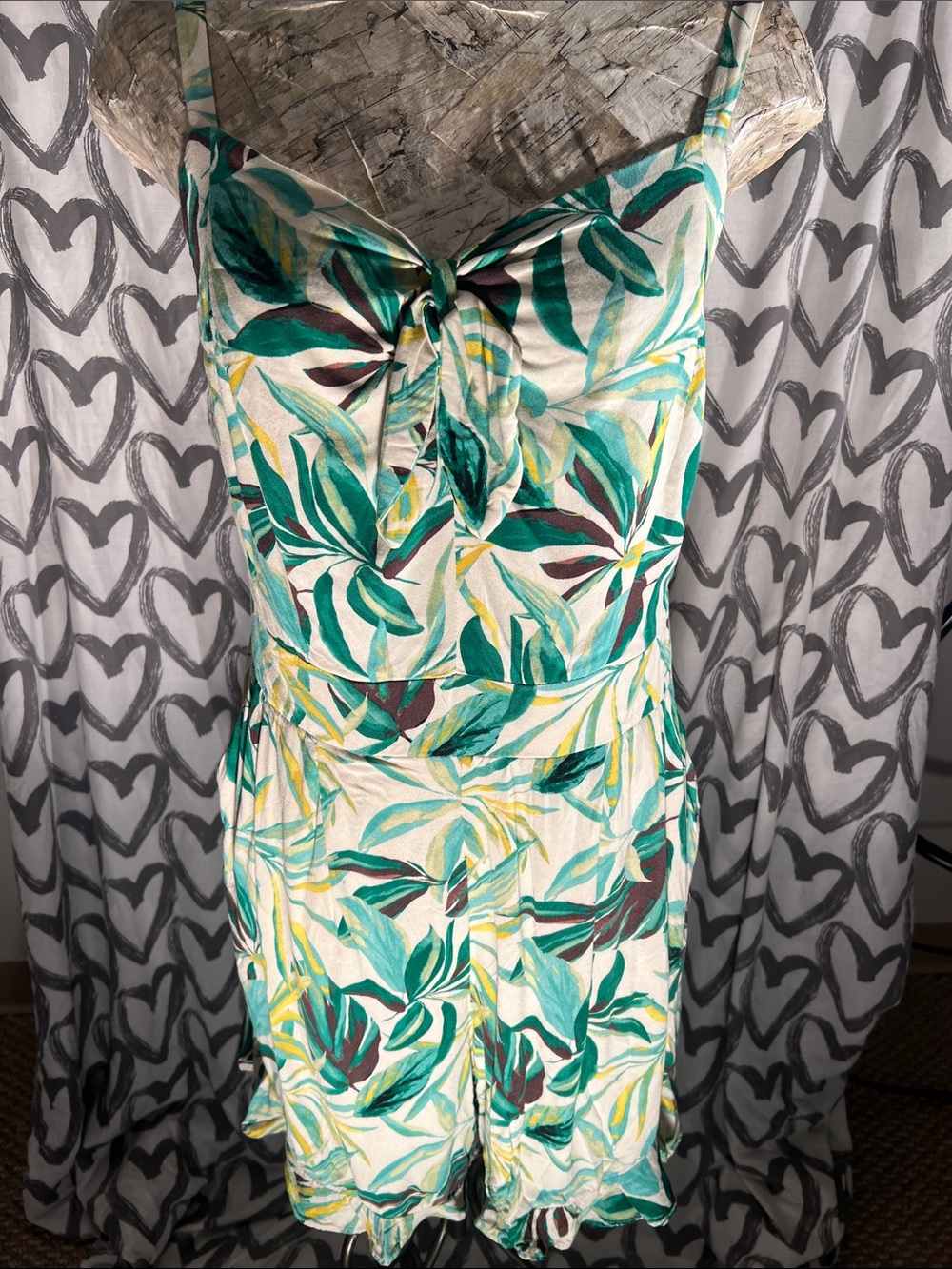 TORRID SIZE 0 12/14 botanical Romper 💖🙌